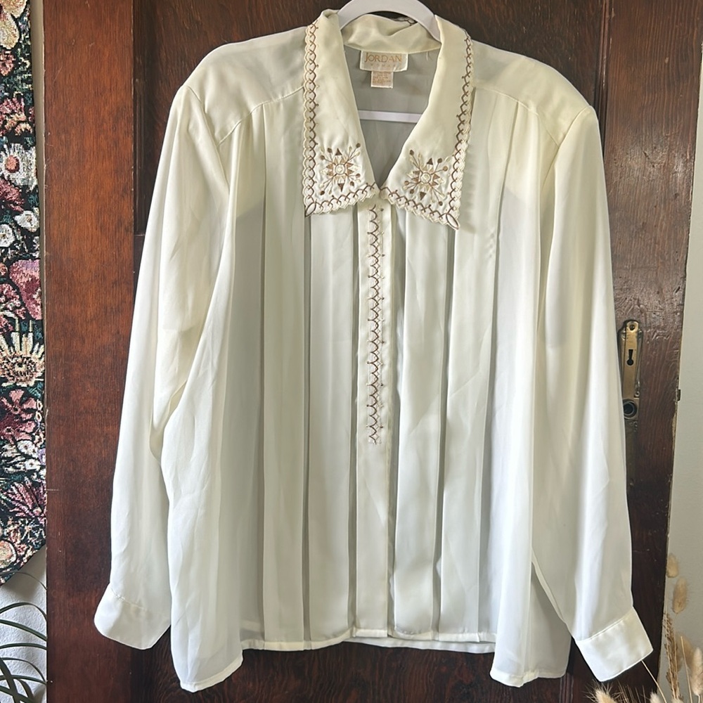 Jordan Embroidered Blouse size 20w